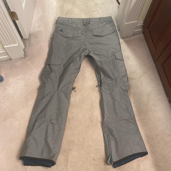 NWT Burton ski pants - Picture 4 of 4